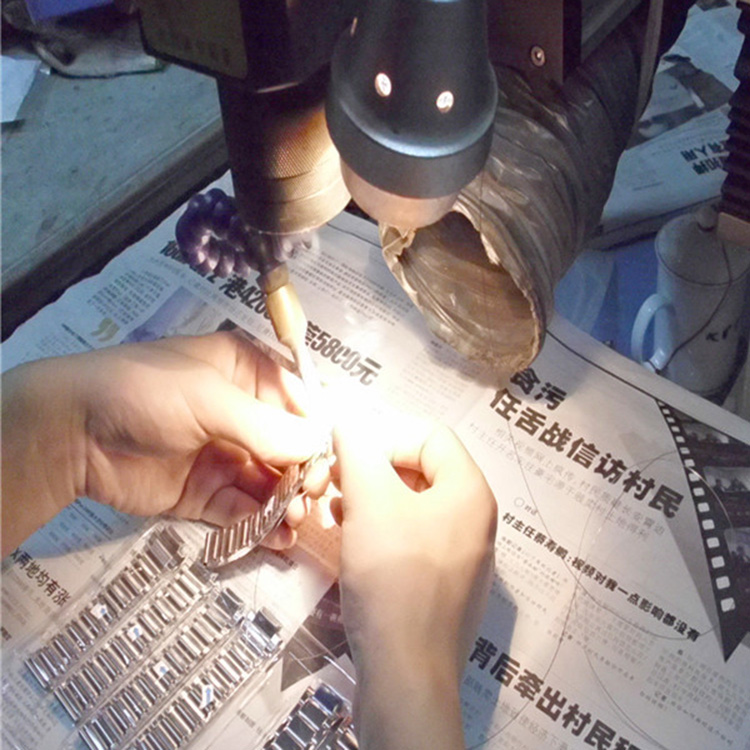 不銹鋼表帶   激光焊接加工