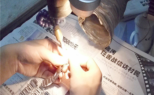 激光打標(biāo)工藝在各行業(yè)的滲透與應(yīng)用